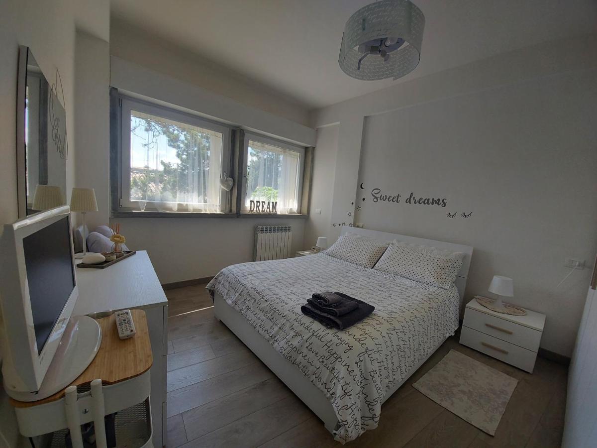 La Pineta - Delightful Small Apartment Near The City Center L'Aquila Exterior photo